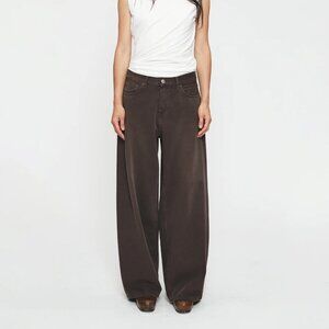 6397 Roomy Jean Espresso Size 30 NWOT